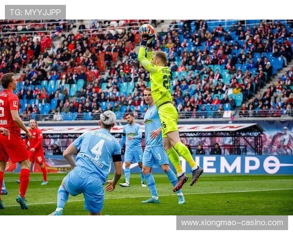 意甲球队攻防两端表现亮眼获媒体盛赞展现冠军竞争格局新气象力度